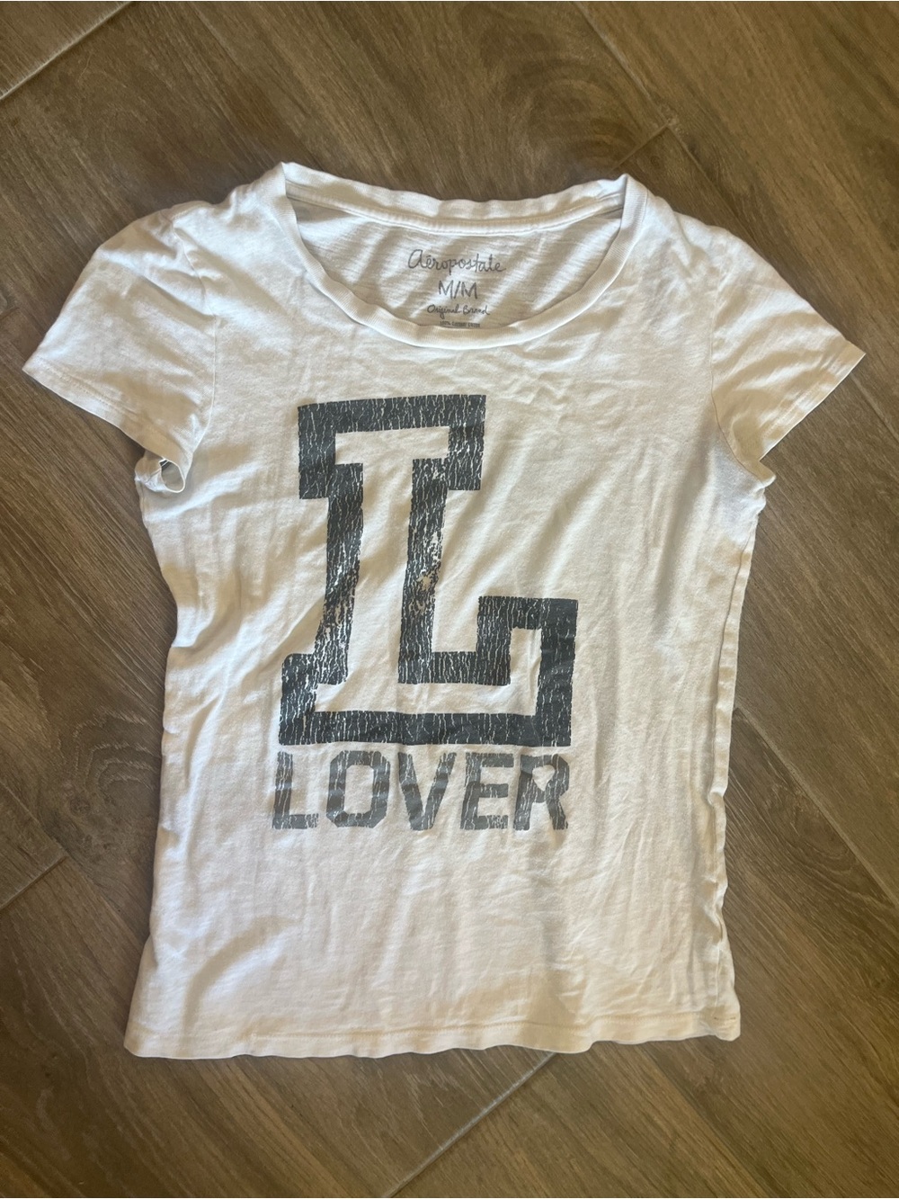Aeropostale White Short Sleeve Graphic Tee with Gray Print